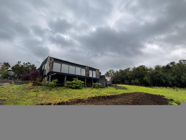 Venta casa dalcahue casa con parcela de 5.000 m² y vista al mar en dalcahue