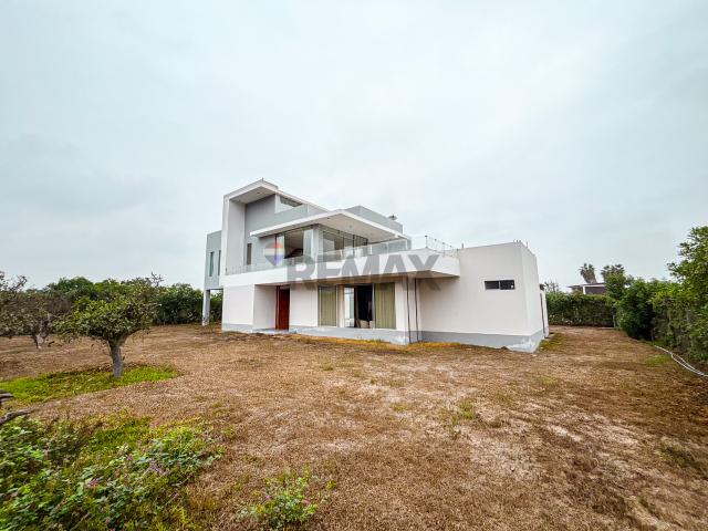 Venta Casa De Campo | Huaral