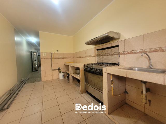 ¡Venta Casa De Dos Pisos En Ventanilla!