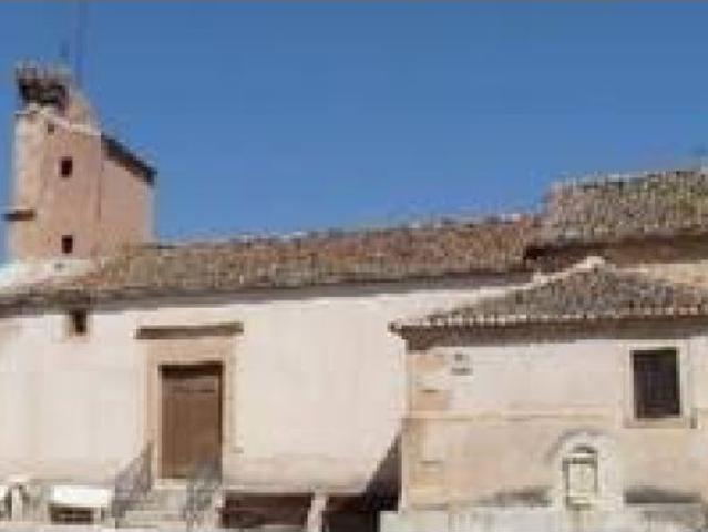 VENTA..CASA DE PUEBLO..CONSUEGRA