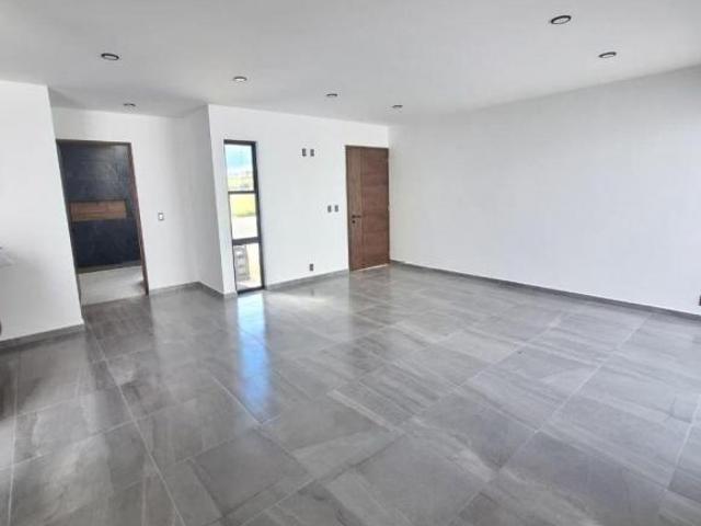 VENTA CASA DE UNA PLANTA EN LOMAS DE BANTHÍ