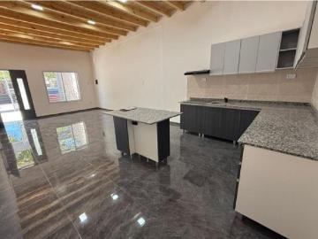 Venta Casa De 3 Habitaciones, 2 Baños. Capital. Mls#420981152 80