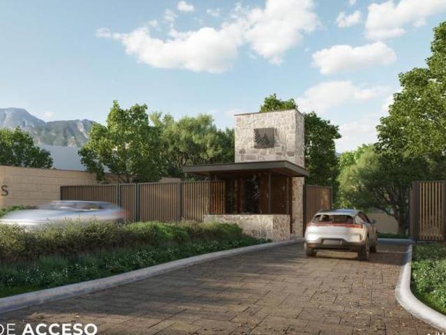 VENTA Casa de 3 Niveles y 279 m2 en FRACCIONAMIENTO ALAMOS DEL VERGEL Carretera Nacional SANTIAGO