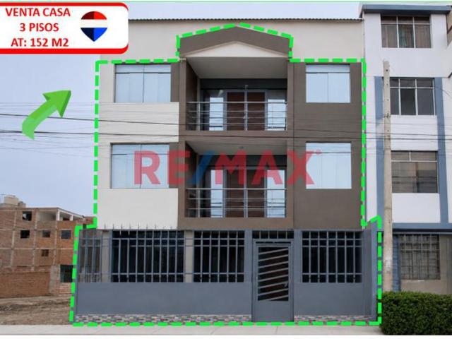 Venta Casa De 3 Pisos En Lambayeque