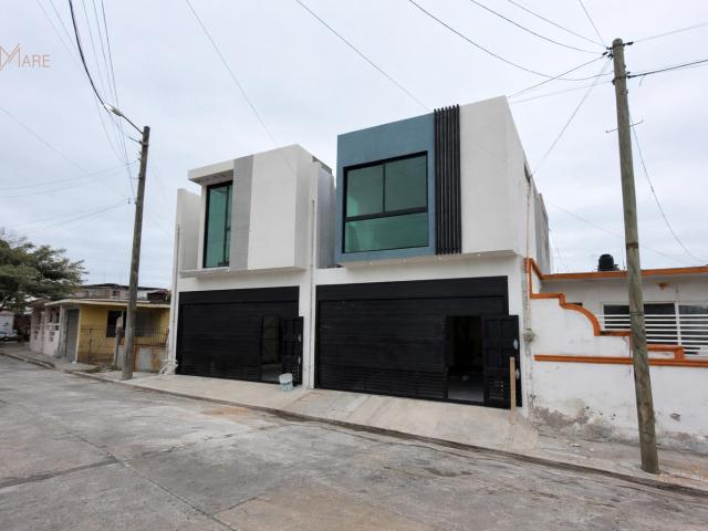 Casa en venta 3 rec?maras | Col. Primero de Mayo Norte | Cerca de la UVM