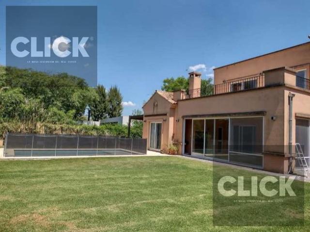 Venta Casa de 6 dormitorios en Country Club San Carlos Malvinas Argentinas