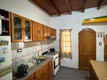 Venta. Casa Excelente Ubicación Sobre Lateral De Av Circunvalación Antes De Matias Zavalla