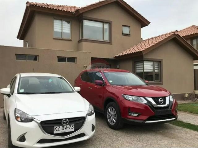 Venta casa el remanso: 4 dorms 3 baños | 4 dormitorios por 7800.00 en Colina