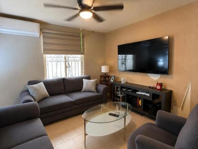 Venta Casa en Misión Anáhuac 1er Sector Escobedo NL