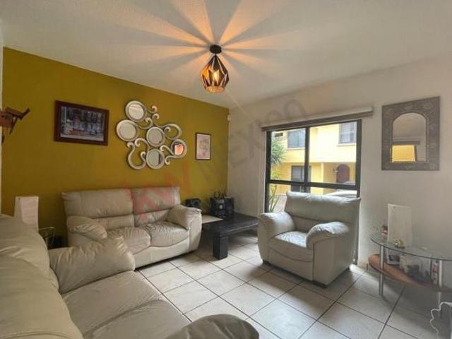 VENTA CASA EN AV. TOLUCA, CERCA DE LA UNIVERSIDAD ANÁHUAC DEL SUR