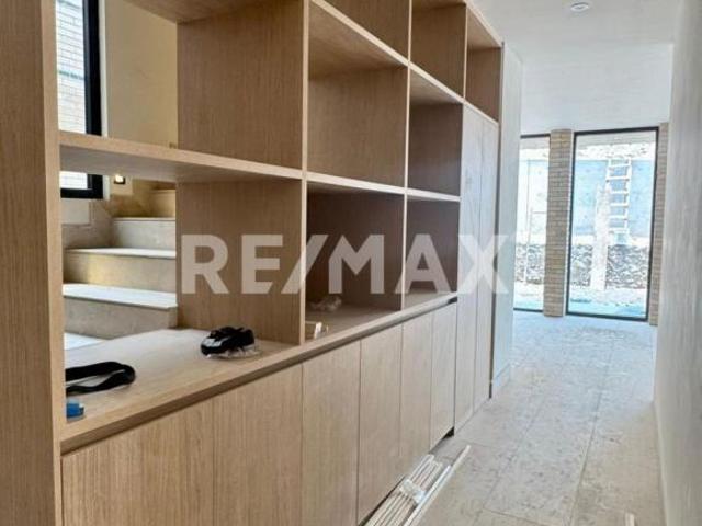 Venta Casa en Altozano Unico Condominio con Amenidades de lujo
