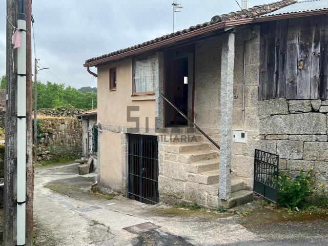 VENTA CASA EN AMOEIRO