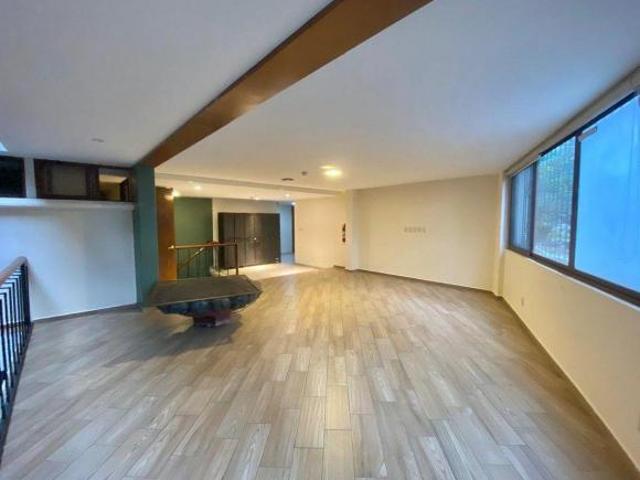 Venta Casa en Bosque de Echegaray
