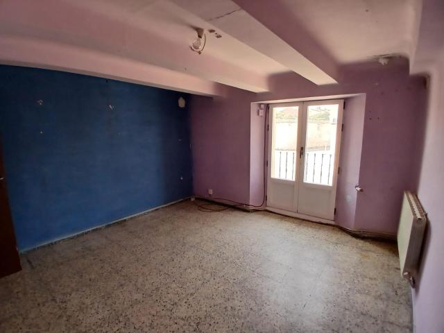 Venta casa en Cuéllar Segovia. Plaza del Salvador. Para reformar. Ref.2051