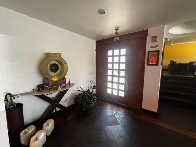 VENTA CASA EN CALLE CERRADA COL. LOMAS QUEBRADAS