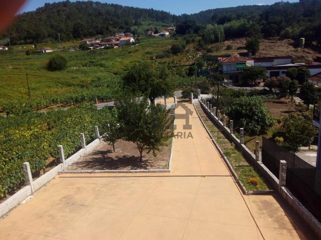 VENTA CASA EN CASTRELO DE MIÑO