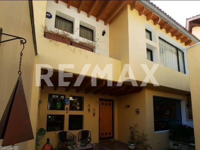 Venta Casa en Cerrada Santo Desierto, Calzada Desierto de los Leones, Álvaro Obregón, CDMX