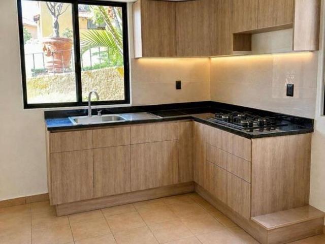 VENTA CASA EN CHAPULTEPEC, CUERNAVACA