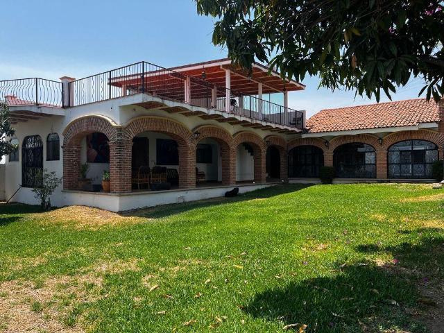 VENTA CASA EN CHULAVISTA AJIJIC, SAN ANTONIO TLACAYAPAN CHAPALA