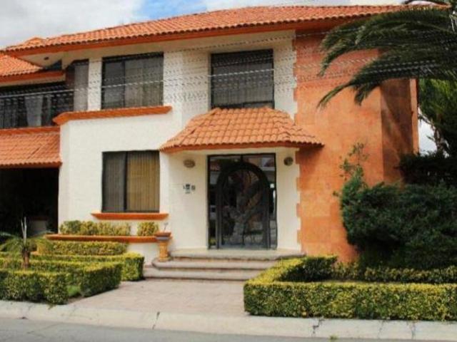 VENTA CASA EN CLUB DE GOLF FRENTE AL GREEN 3 REC GRANDES EN PACHUCA