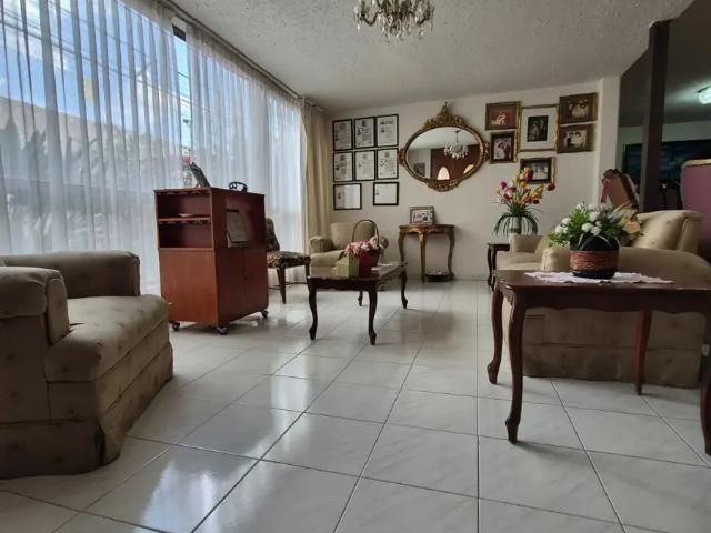 VENTA CASA EN COL. JARDÍN