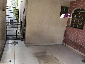 VENTA Casa en COL. LA VICTORIA 1° Sector en Guadalupe, Nuevo León
