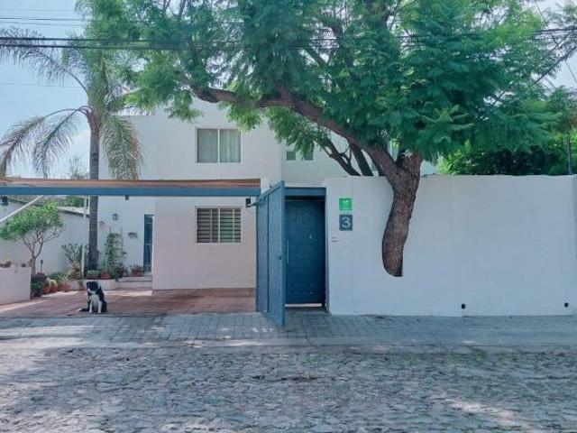 Venta casa en Colinas del Bosque I Corregidora Queretaro