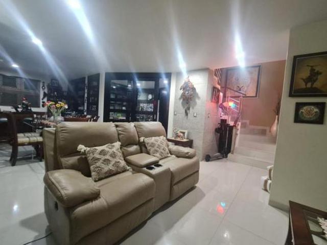 VENTA CASA EN CONDOMINIO