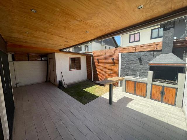 VENTA CASA EN CONDOMINIO MAIPÚ SEGURIDAD 24/7 4D 3B 2E