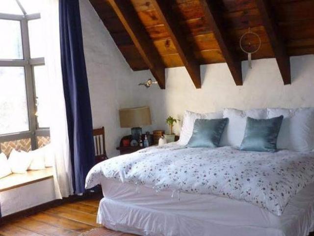 VENTA CASA EN CONDOMINIO MEDIEVAL OLIVAR DE LOS PADRES