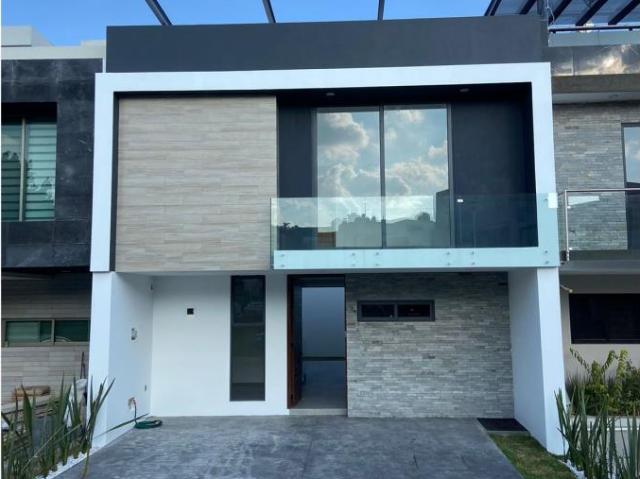 Venta Casa en Condominio Residencial Bosque Cedros, Tlajomulco de Zúñiga