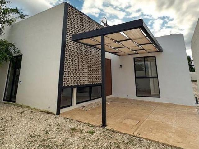 Venta Casa en Conkal en Privada Residencial al norte de Merida