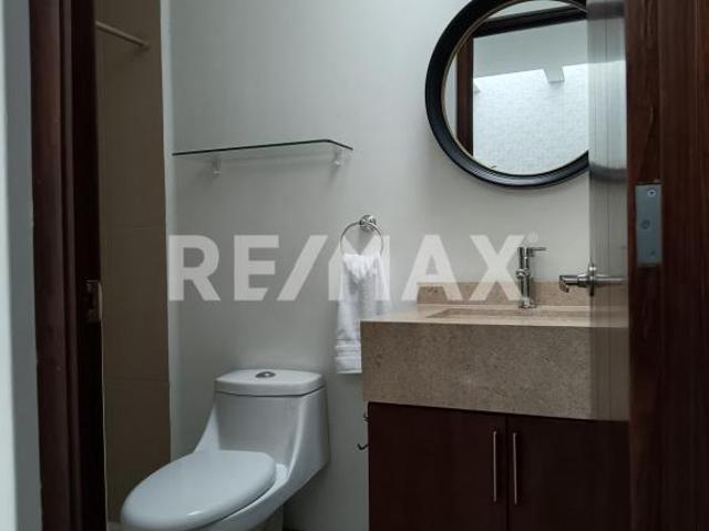 VENTA CASA EN CORREGIDORA 4