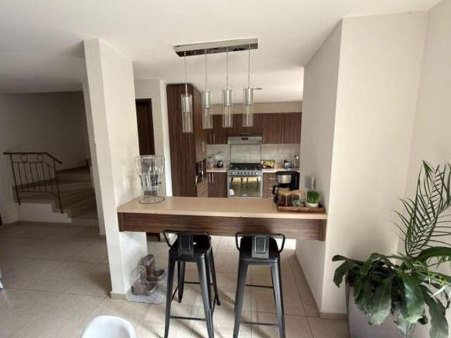 VENTA CASA EN COTO PRIVADO EN BOSQUE MONARCA ALTOZANO MORELIA CAS_5497 MOR/HH