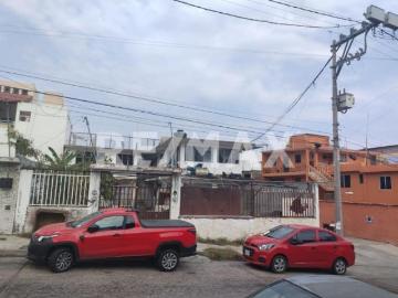 Inmueble Comercial en Venta en Acapulco: Esquina Estratégica por $2.9 MDP Oportunidad de Inversión