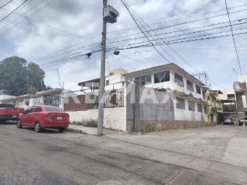Inmueble Comercial en Venta en Acapulco: Esquina Estratégica por $2.9 MDP Oportunidad de Inversión en Acapulco: Inmueble en Esquina a 5 Minutos de la Playa