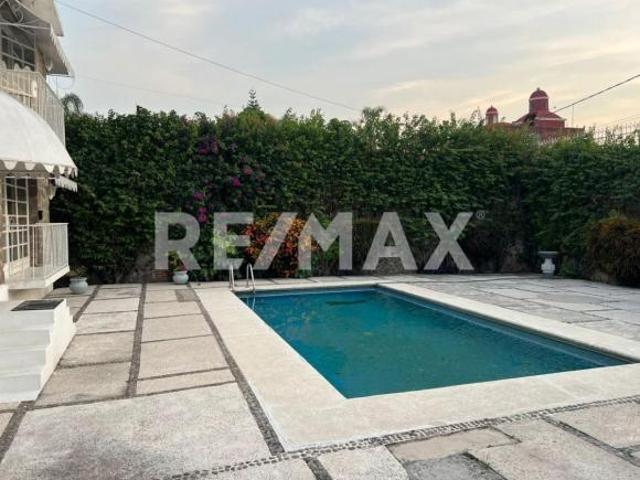 Venta Casa en Fraccionamiento Burgos, Cuernavaca. Morelos