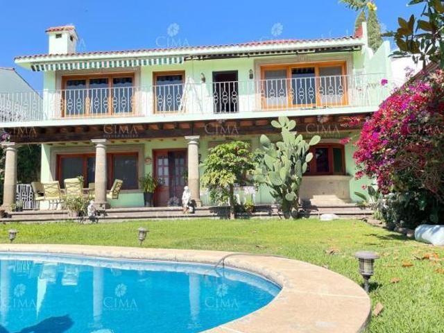 Venta Casa en Fraccionamiento Lomas de Tetela, Cuernavaca, Morelos V365