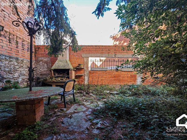 VENTA CASA EN IGUALADA ZONA CENTRO TERRAZA, GARAJE Y JARDÍN!
