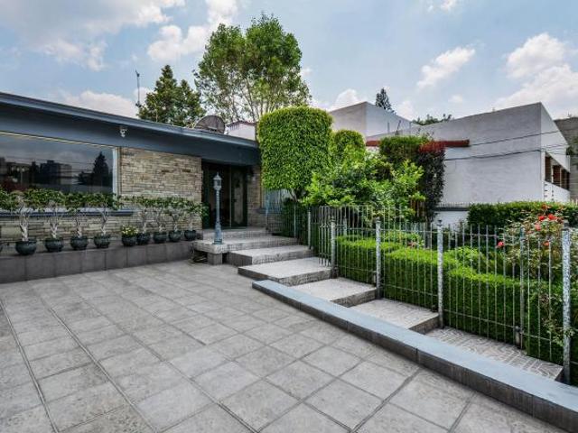 VENTA CASA EN JARDINES DEL PEDREGAL