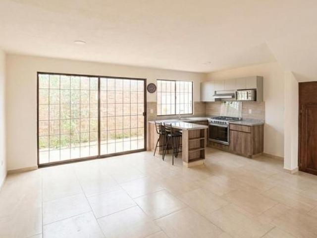 CASA EN VENTA EN LUCERNA RESIDENCIAL AL SUR DE LA CIUDAD CE