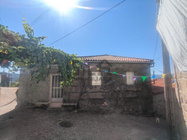 VENTA CASA EN LOBEIRA