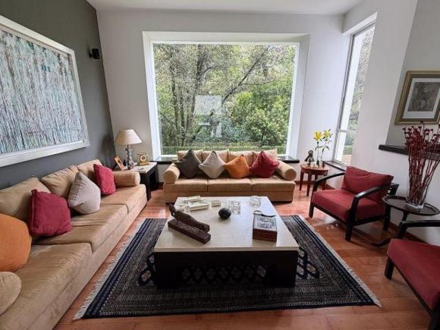 VENTA CASA EN LOMAS DE VISTA HERMOSA