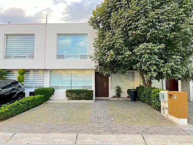 Venta Casa en Lomas Virreyes Calima¡ya modelo Castilla