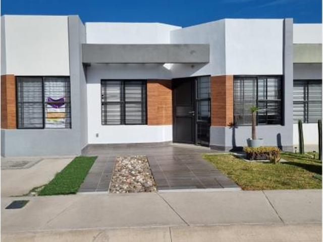 VENTA CASA EN LOS LAGOS, POZOS