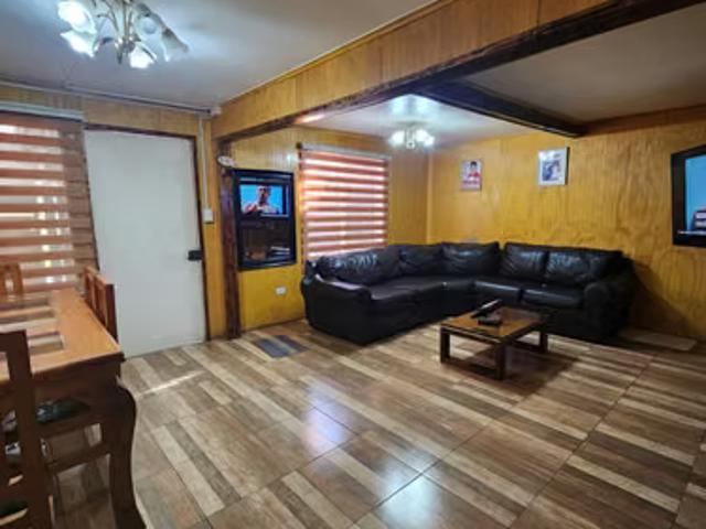 Acogedora Casa en Puerto Varas | 4 dormitorios por 100000. 00 en Puerto Varas