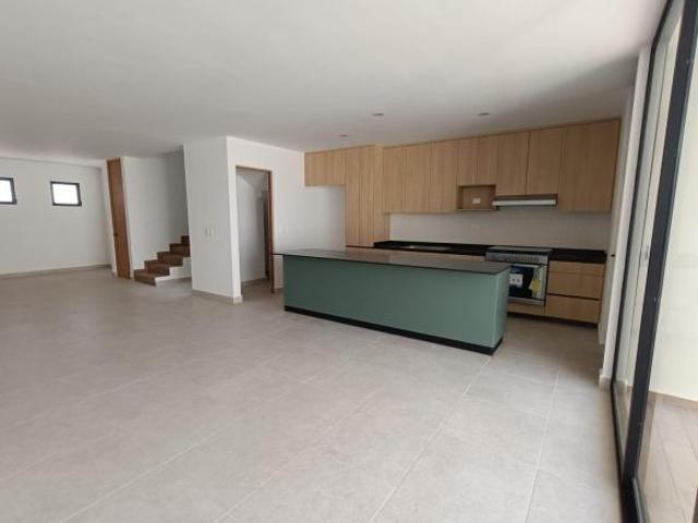 VENTA CASA EN RESIDENCIAL AL NORTE, ZONA MARAVILLAS – MODELO FORTALEZA KA