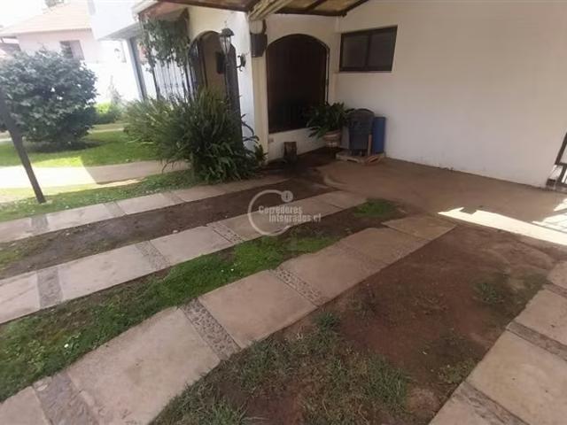 Venta Casa en Reñaca, 6 dorm. 6 baños, 4 estacion. Jardín. 6 dormitorios por 18500.00 en Viña del Mar