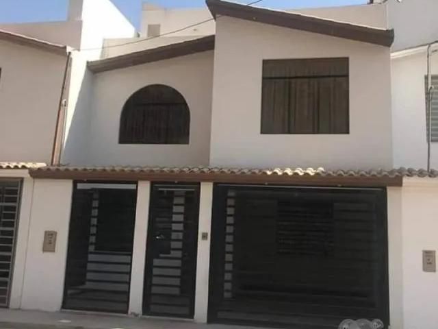 VENTA casa en Samegua Moquegua Jardines de Villa