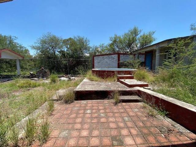 VENTA CASA EN SAN BARTOLOME, AGUAS CALIENTES. CON USO DE SUELO HABITACIONAL, COMERCIAL E INDUSTRIAL